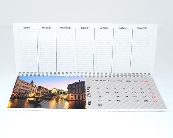 Calendari Personalizzati Da Scrivania Fotoregali Com